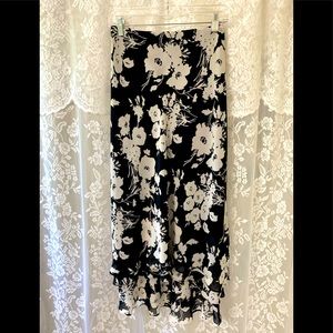 Chaps Chiffon Black and Beige Skirt